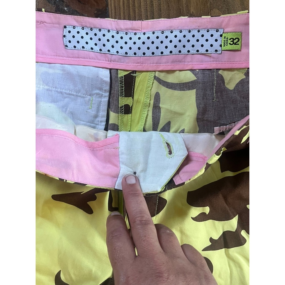 Triple Five Soul Mens Abstract Floral Camo Shorts Yellow Brown Size 32 - Picture 6 of 8